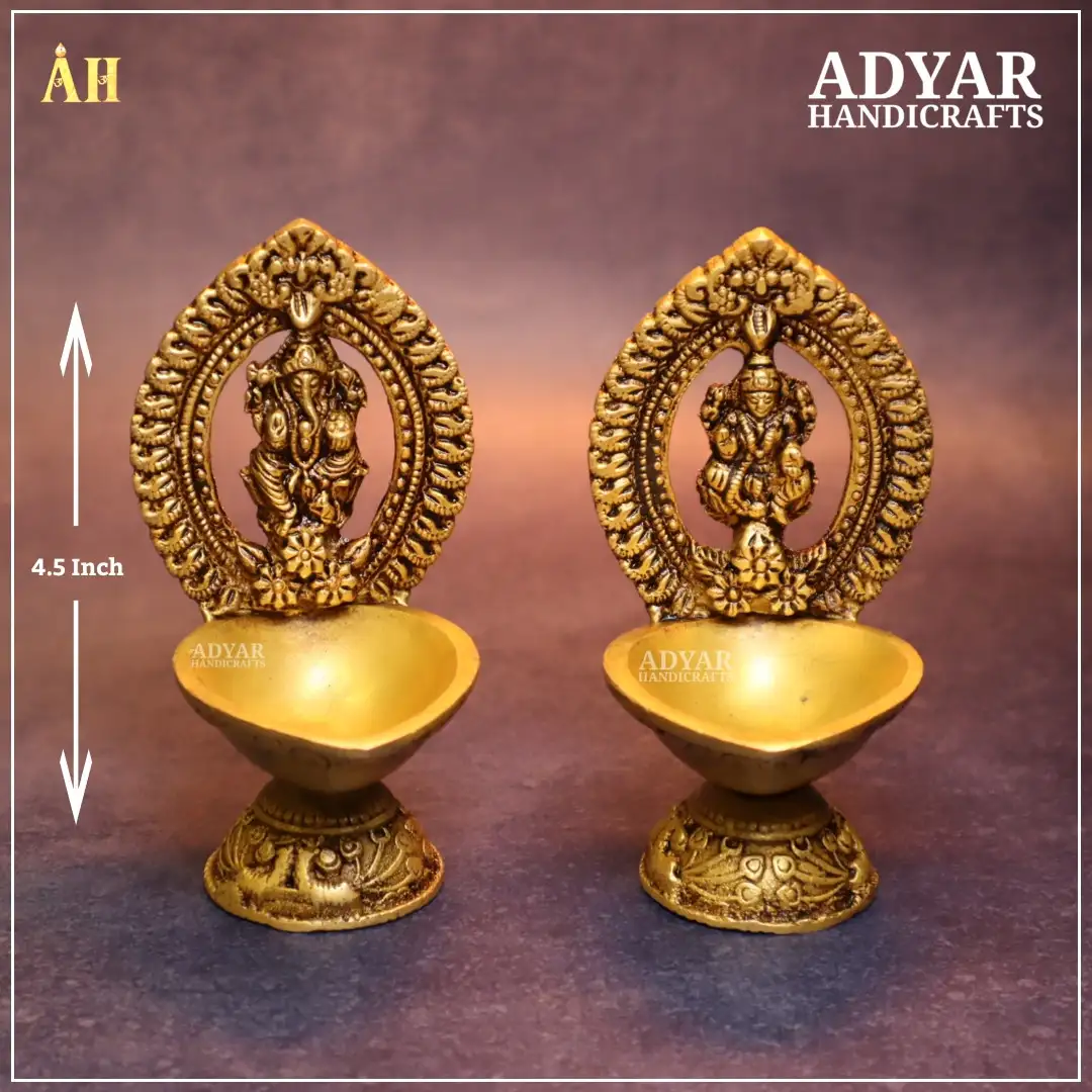 4.5 Vinayagar Lakshmi Brass Lamp With Antique Touch - image 1