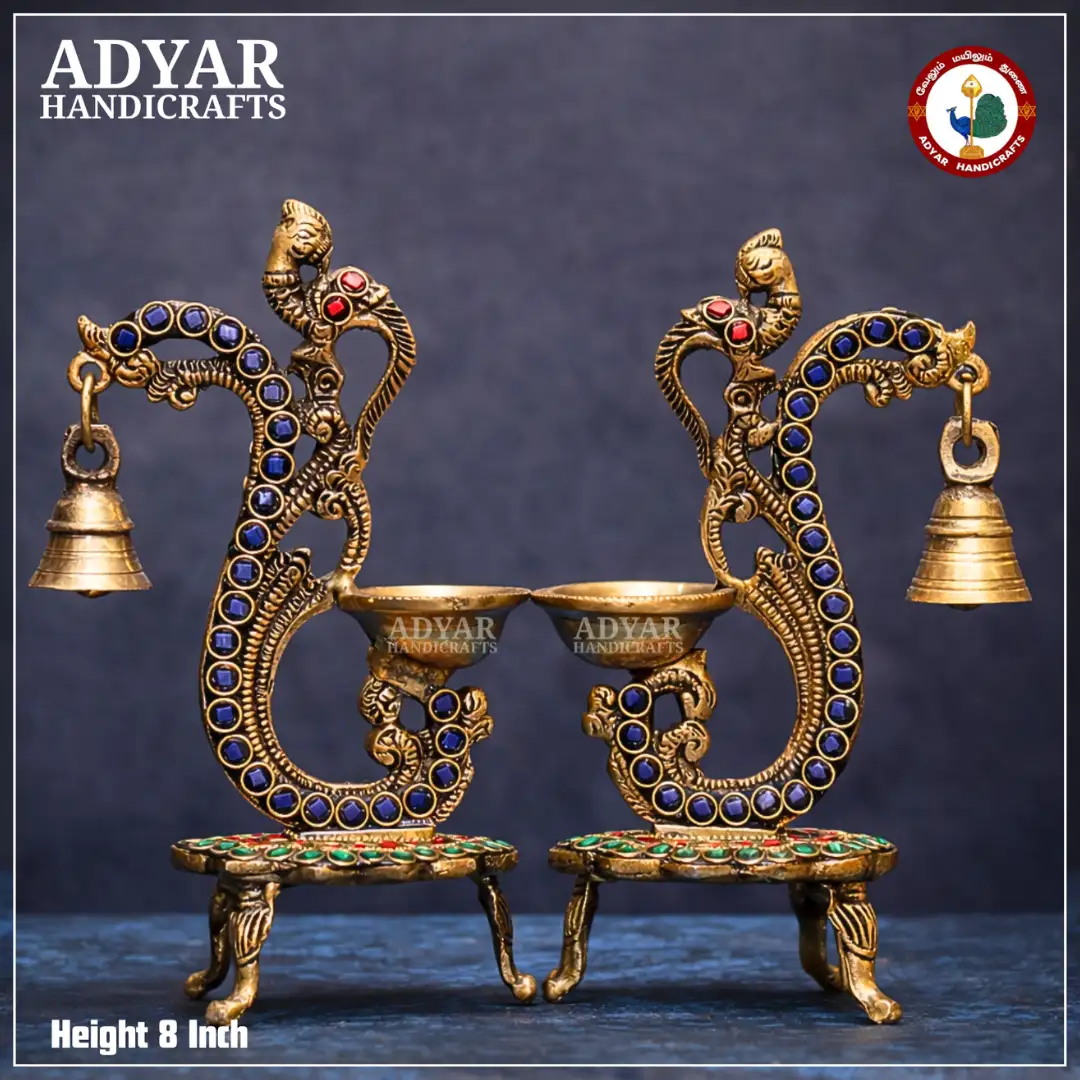 Vilakku Pair (Stone) - image 1