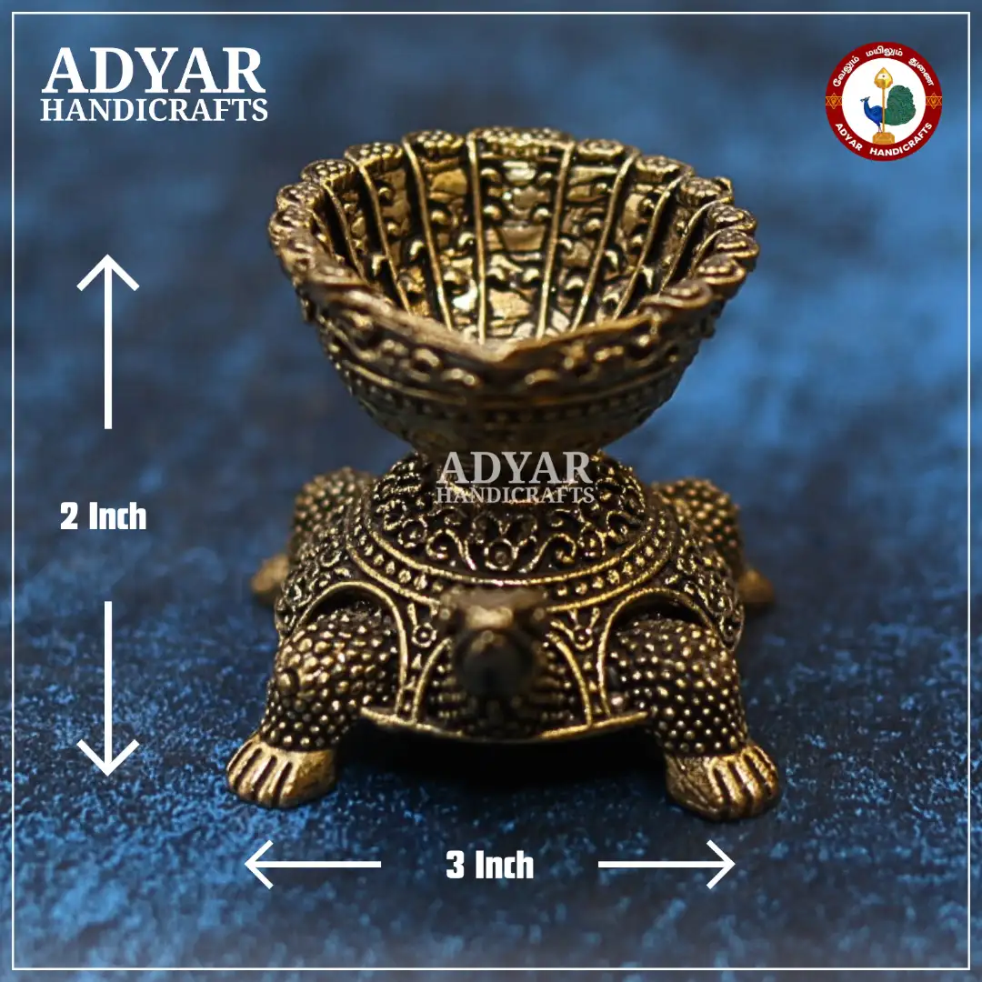 Aamai Vilakku - image 1